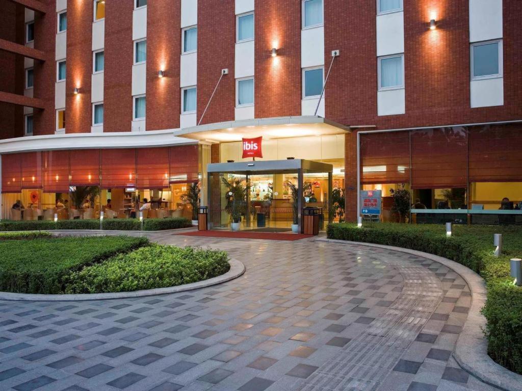 Ibis Chengdu Yongfeng Hotel Exterior foto